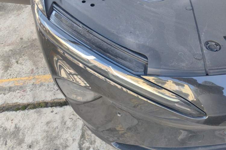 Used Nio ET7 2024 75 kWh Executive Edition Right Front Headlight