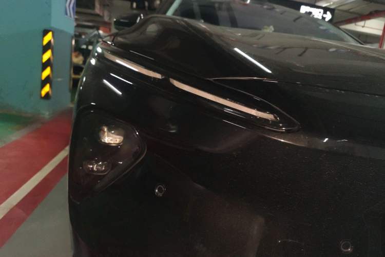 Used Nio ET7 2024 75 kWh Executive Signature Edition Right Front Headlight