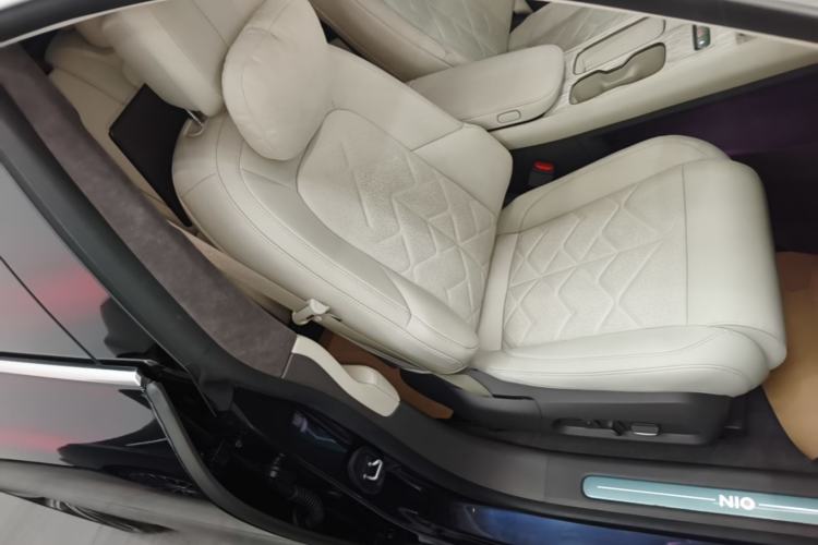 Used Nio ET7 2024 75 kWh Executive Signature Edition Right Front Seat