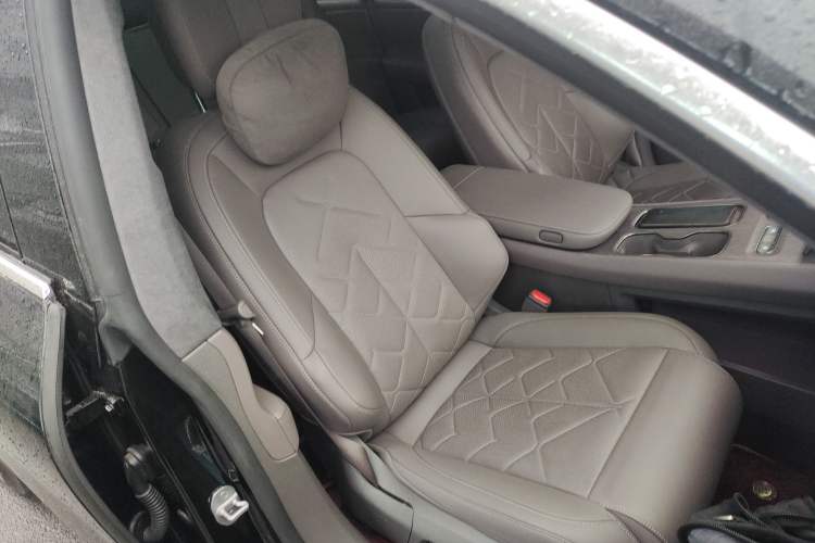 Used Nio ET7 2024 100kWh Executive Edition Right Front Seat