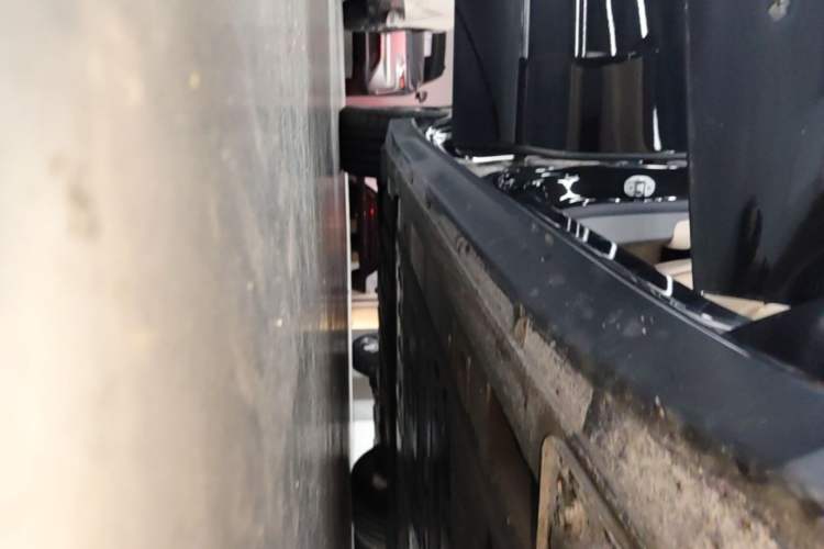 Used Nio ET7 2024 75 kWh Executive Signature Edition Right Side Sill