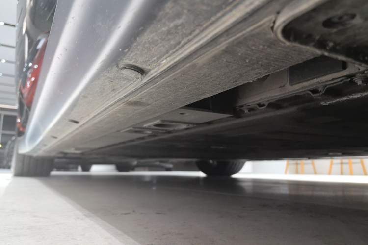 Used Nio ET7 2024 100kWh Executive Signature Edition Right Side Sill