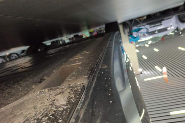 Used Nio ET7 2024 75 kWh Executive Signature Edition Right Side Sill