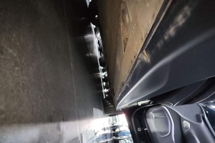 Used Nio ET7 2024 100kWh Executive Signature Edition Right Side Sill