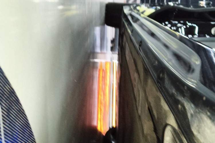 Used Nio ET7 2024 75 kWh Executive Signature Edition Right Side Sill