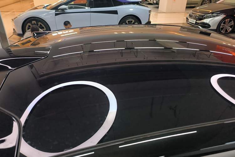 Used Nio ET7 2024 75 kWh Executive Edition Roof