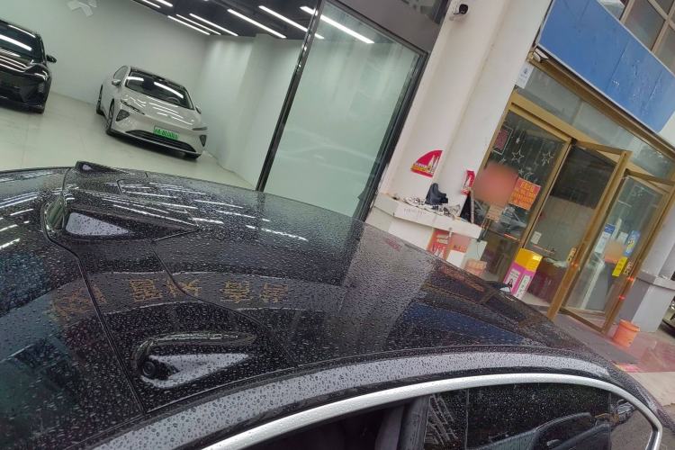 Used Nio ET7 2024 75 kWh Executive Signature Edition Roof