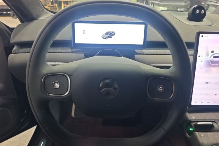 Used Nio ET7 2024 75 kWh Executive Signature Edition Steering Wheel