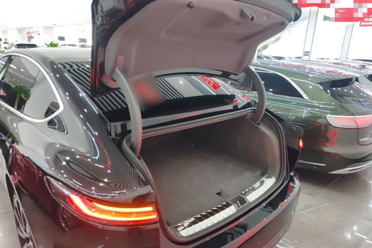 Used Nio ET7 2024 75 kWh Executive Signature Edition Trunk