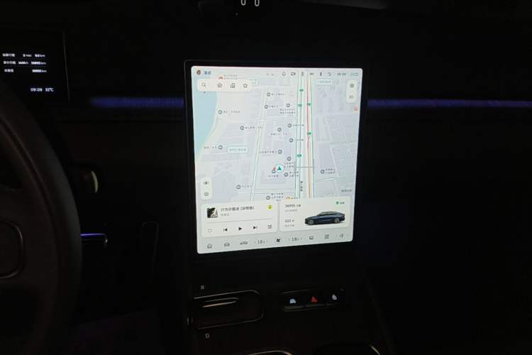 Used Nio ET7 2024 75 kWh Executive Edition Audio And AC Panel