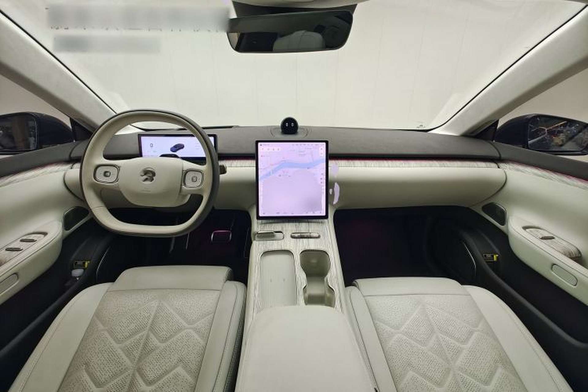Used Nio ET7 2024 75 kWh Executive Signature Edition Center Console