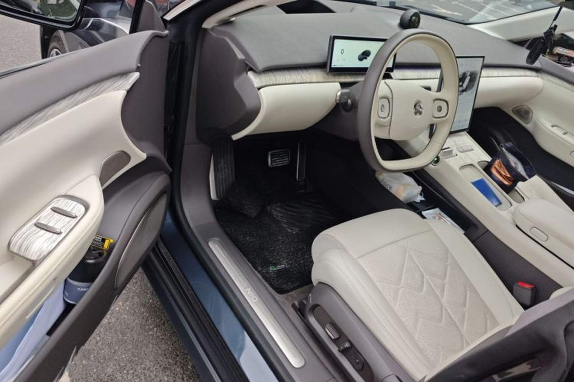 Used Nio ET7 2024 75 kWh Executive Signature Edition Driver Seat