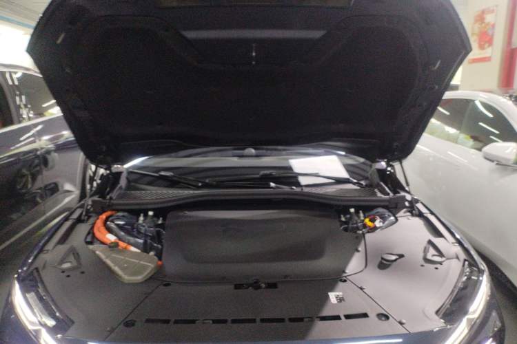Used Nio ET7 2024 75 kWh Executive Signature Edition Engine Bay