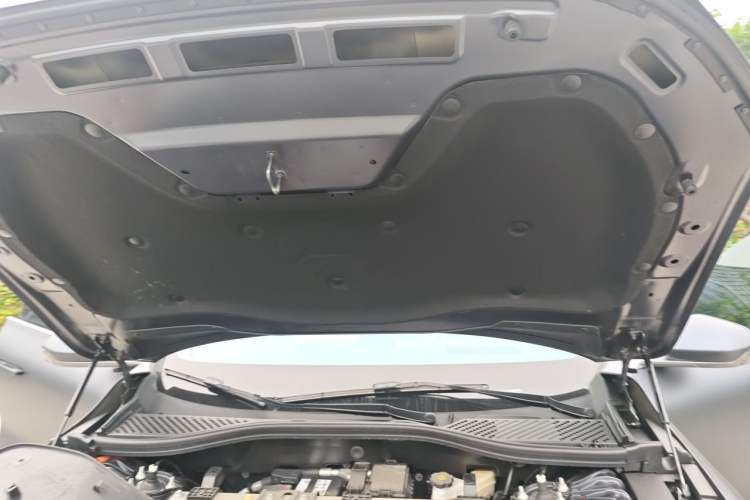 Used Nio ET7 2024 75 kWh Executive Signature Edition Engine Bay