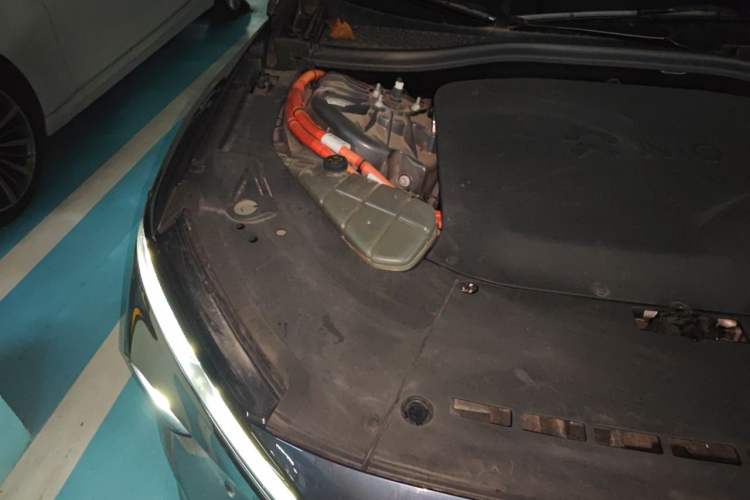 Used Nio ET7 2024 75 kWh Executive Signature Edition Engine Bay Right