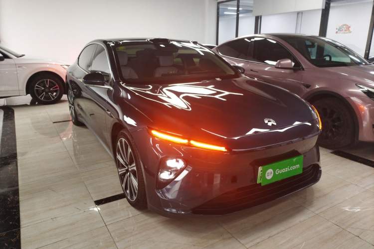 Used Nio ET7 2024 75 kWh Executive Signature Edition Exterior 1