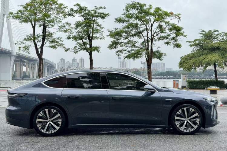 Used Nio ET7 2024 75 kWh Executive Edition Exterior 6