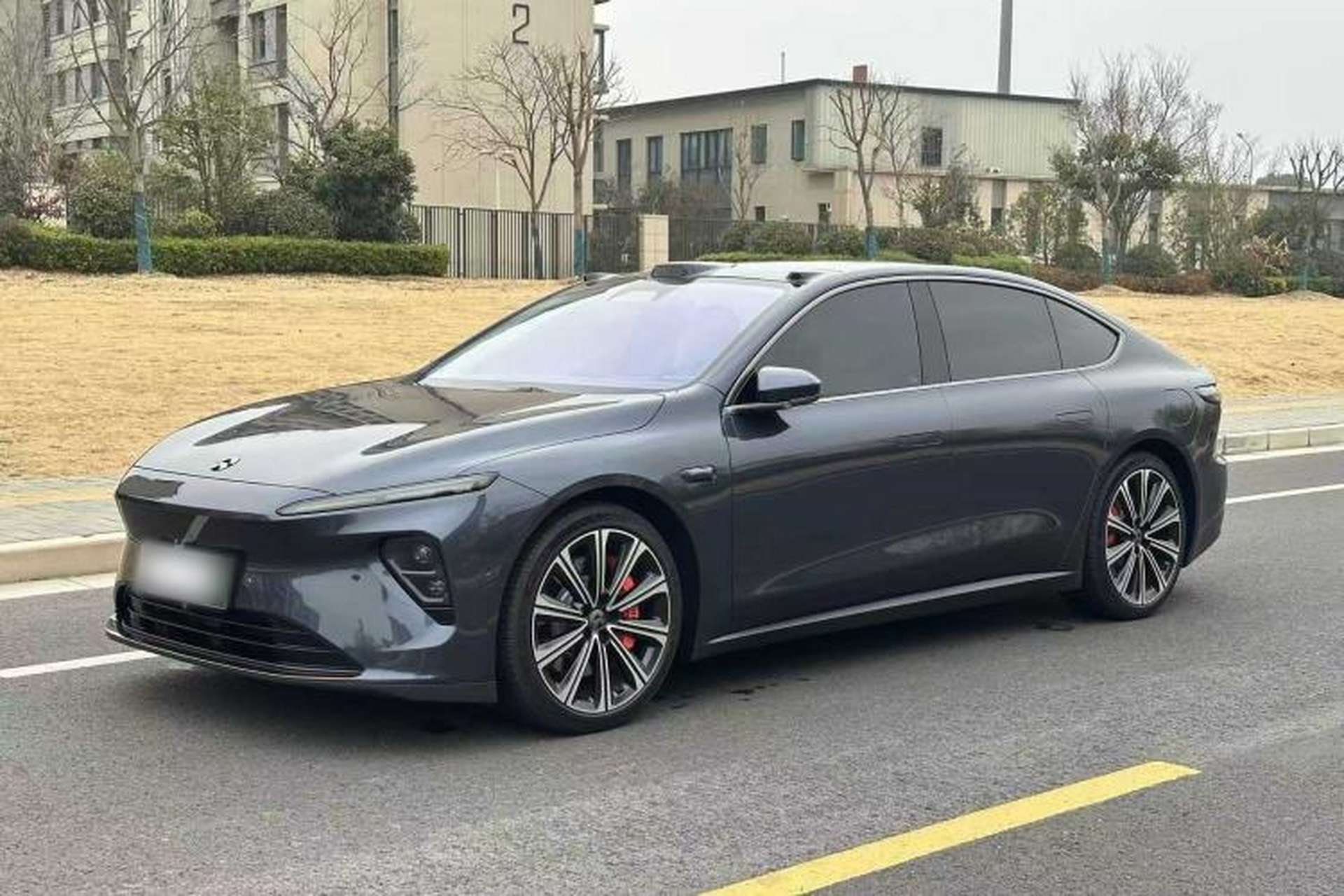 Used Nio ET7 2024 75 kWh Executive Signature Edition Front Left 45 Deg
