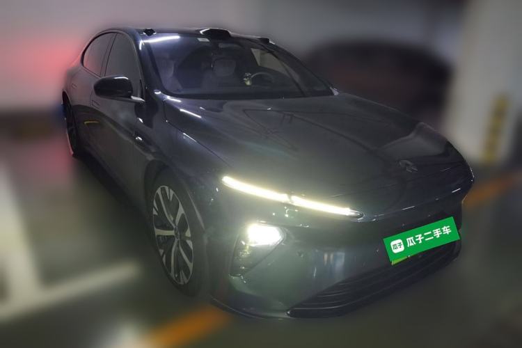 Used Nio ET7 2024 100kWh Executive Edition Front Right 45 Deg