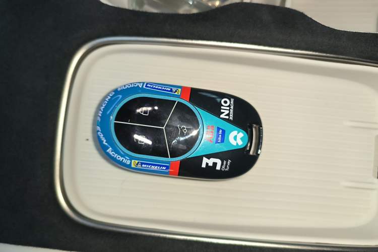 Used Nio ET7 2024 75 kWh Executive Edition Interior 1
