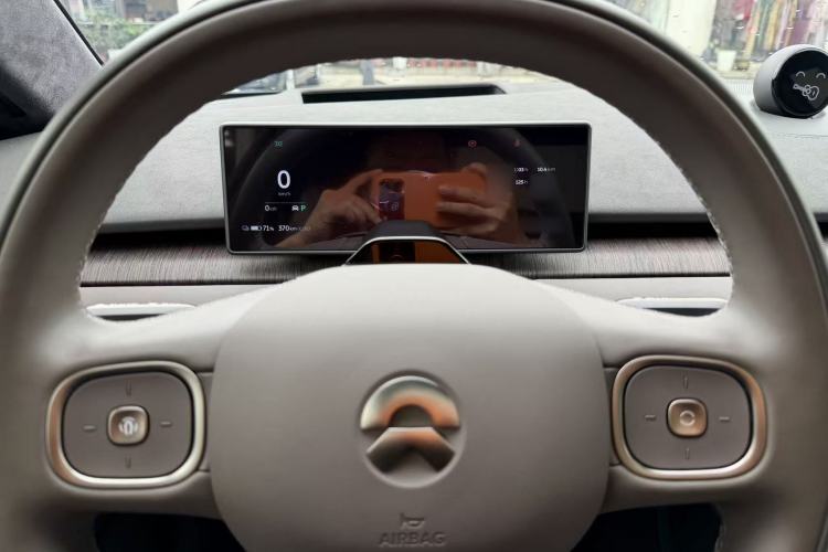 Used Nio ET7 2024 75 kWh Executive Edition Interior 6