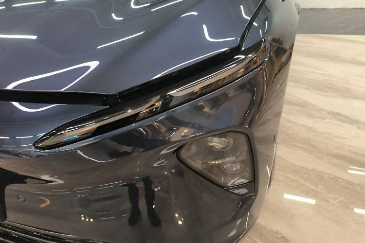 Used Nio ET7 2024 75 kWh Executive Edition Left Front Headlight