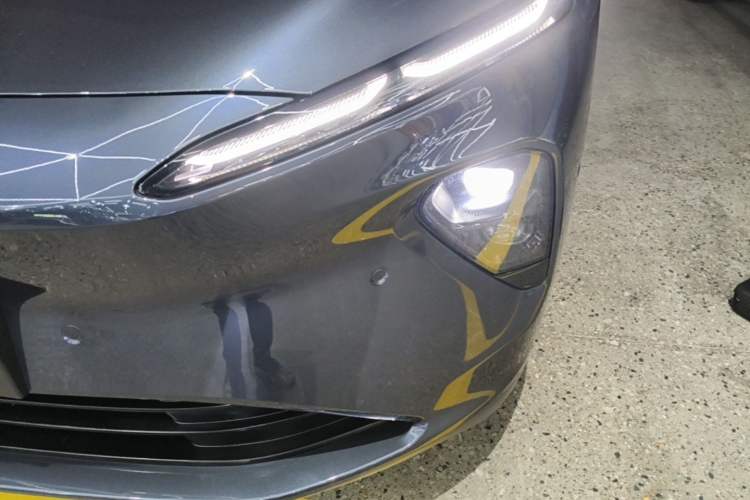 Used Nio ET7 2024 75 kWh Executive Signature Edition Left Front Headlight