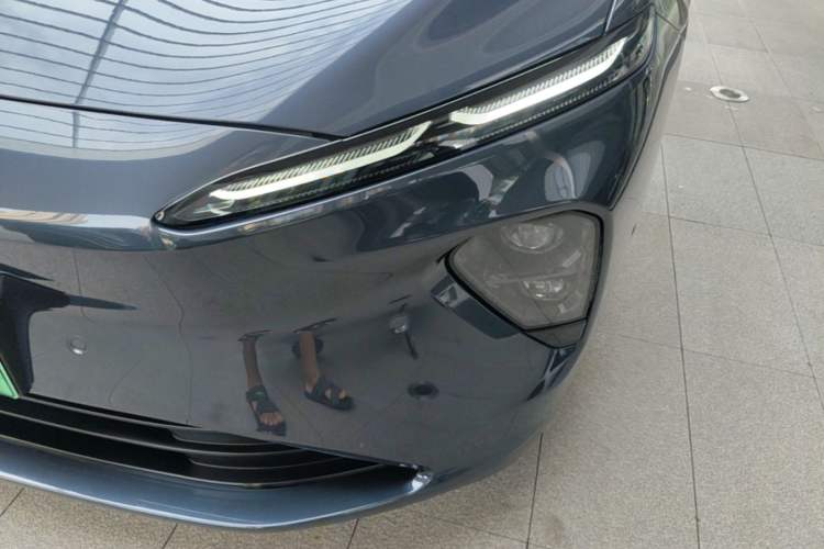 Used Nio ET7 2024 75 kWh Executive Signature Edition Left Front Headlight