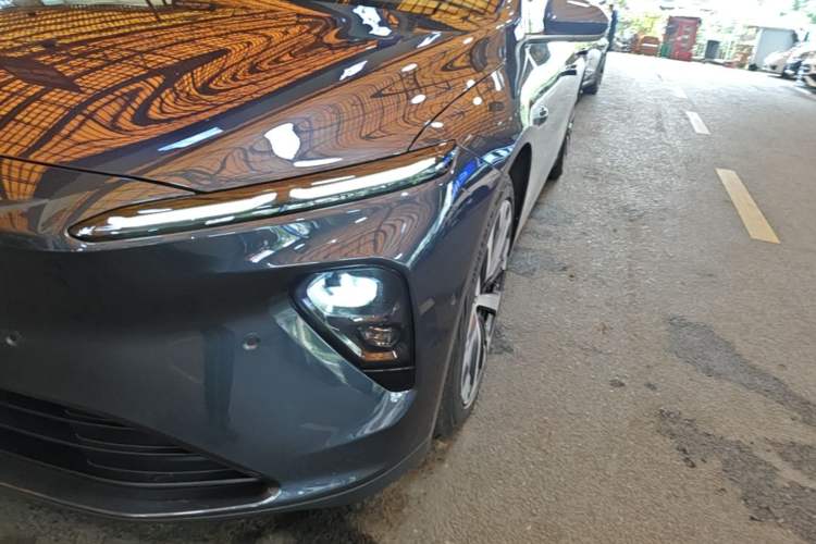 Used Nio ET7 2024 75 kWh Executive Edition Left Front Headlight