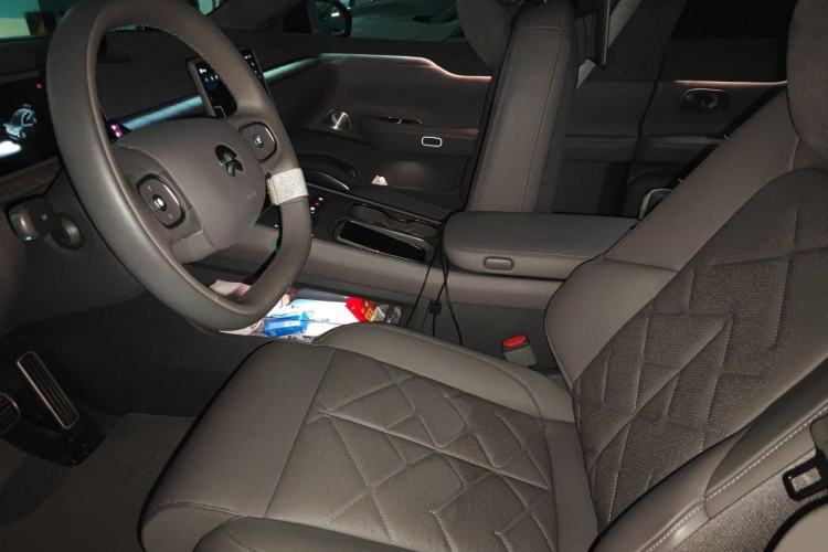 Used Nio ET7 2024 75 kWh Executive Signature Edition Left Front Seat