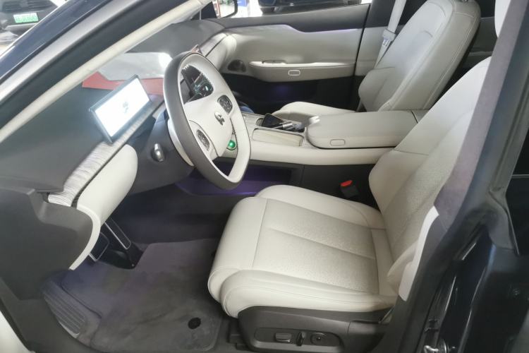 Used Nio ET7 2024 75 kWh Executive Edition Left Front Seat