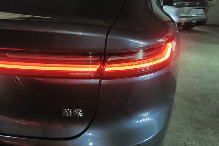 Used Nio ET7 2024 75 kWh Executive Edition Right Rear Taillight