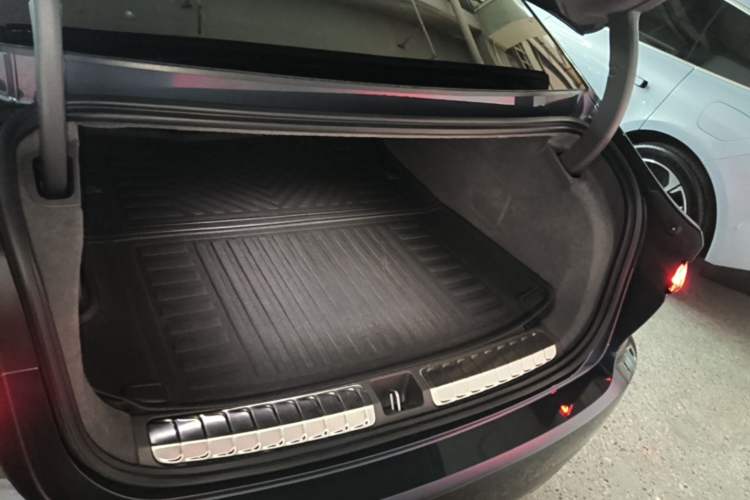 Used Nio ET7 2024 75 kWh Executive Signature Edition Trunk