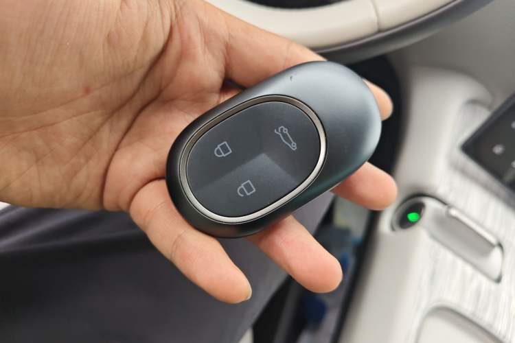 Used Nio ET7 2024 75 kWh Executive Signature Edition Vehicle Key