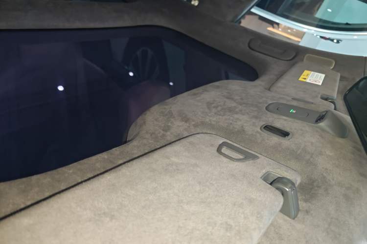 Used Nio ET7 2024 75 kWh Executive Edition Headliner