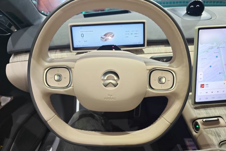 Used Nio ET7 2024 75 kWh Executive Edition Steering Wheel