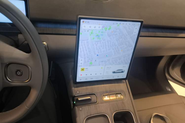 Used Nio ET7 2024 100kWh Executive Signature Edition Audio And AC Panel