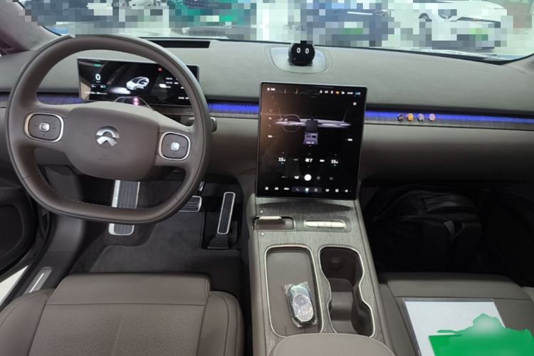 Used Nio ET7 2024 75 kWh Executive Edition Center Console