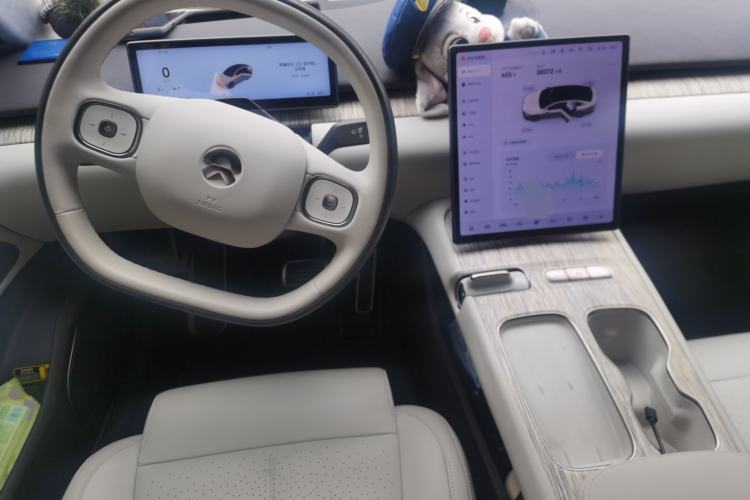 Used Nio ET7 2024 100kWh Executive Edition Center Console