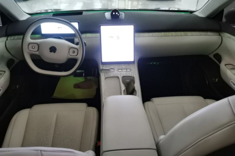 Used Nio ET7 2024 75 kWh Executive Edition Center Console