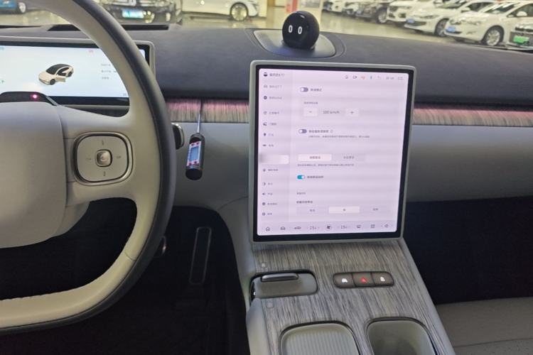 Used Nio ET7 2024 75 kWh Executive Edition Center Console