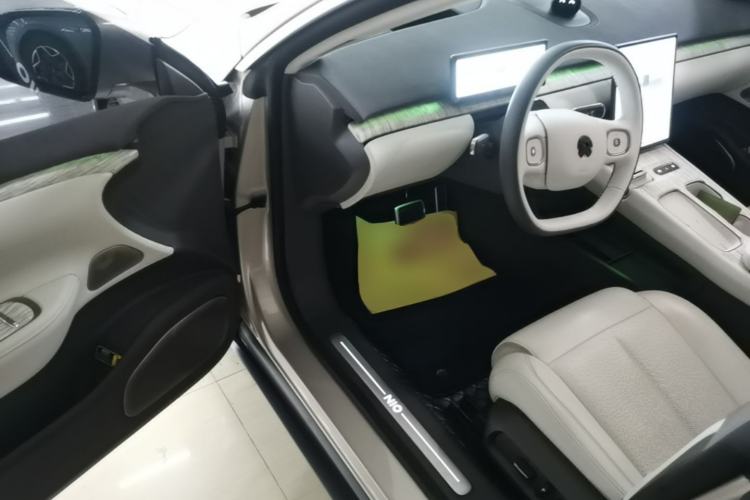 Used Nio ET7 2024 75 kWh Executive Edition Driver Seat