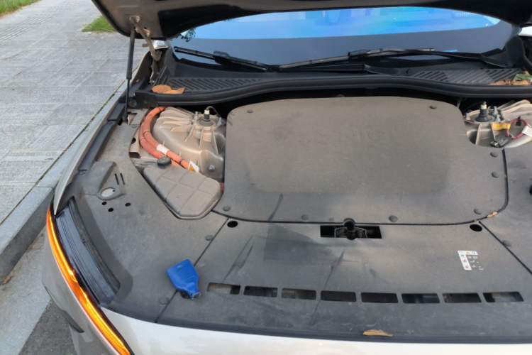 Used Nio ET7 2024 75 kWh Executive Edition Engine Bay Right