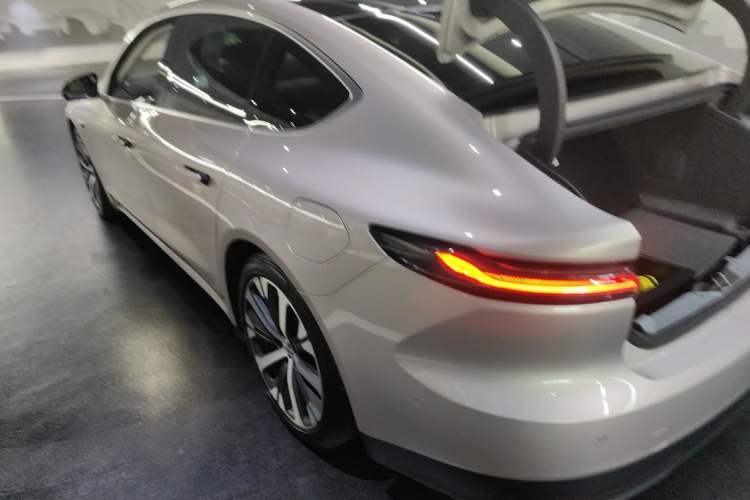 Used Nio ET7 2024 100kWh Executive Edition Exterior 3