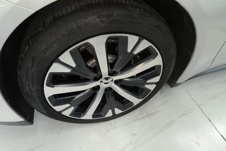 Used Nio ET7 2024 75 kWh Executive Edition Exterior 4