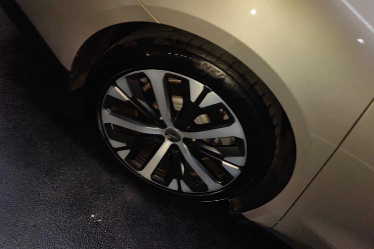 Used Nio ET7 2024 100kWh Executive Edition Exterior 8