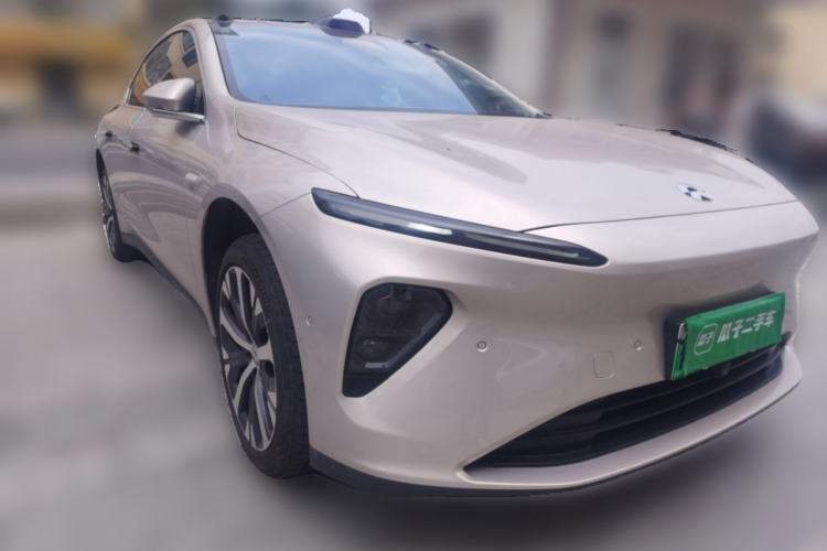 Used Nio ET7 2024 100kWh Executive Edition Front Right 45 Deg