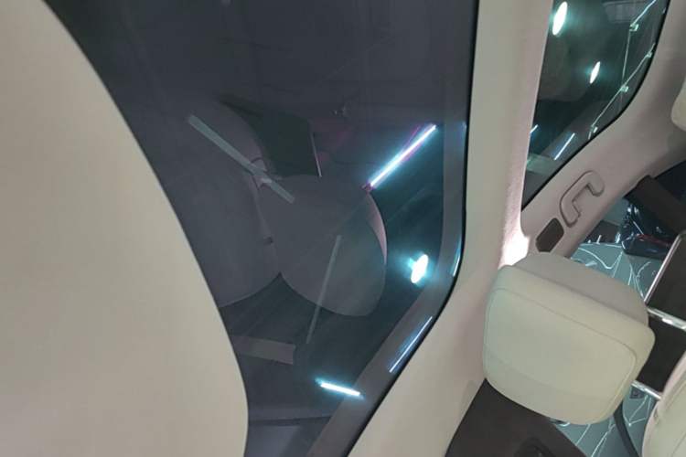 Used Nio ET7 2024 75 kWh Executive Edition Headliner
