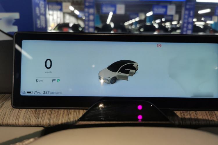 Used Nio ET7 2024 75 kWh Executive Edition Instrument Cluster