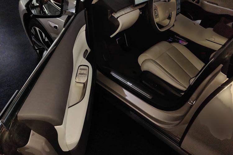 Used Nio ET7 2024 100kWh Executive Edition Interior 3